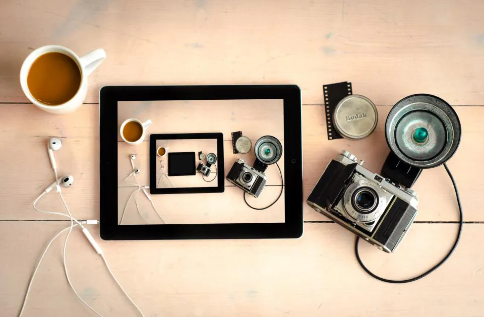 The desk photo with each object outlined and labelled by class
